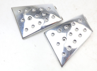 CACHE CHASSIS LATERAL DROIT