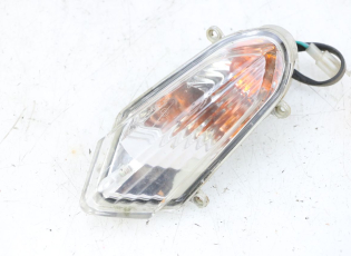 CLIGNOTANT AVANT DROIT