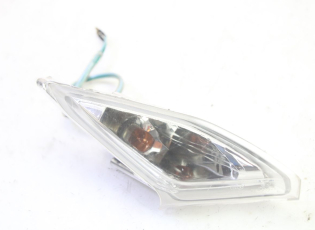 CLIGNOTANT AVANT DROIT