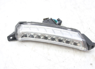 CLIGNOTANT AVANT DROIT