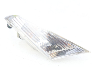 CLIGNOTANT AVANT DROIT