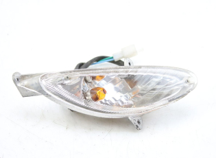 CLIGNOTANT AVANT DROIT