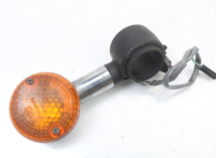 CLIGNOTANT AVANT DROIT