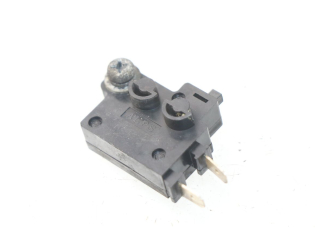 CONTACTEUR FEU STOP DROIT