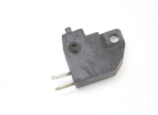 CONTACTEUR FEU STOP DROIT