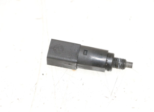 CONTACTEUR FEU STOP DROIT