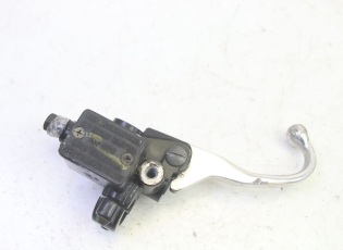 MAITRE CYLINDRE AVANT