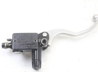 MAITRE CYLINDRE AVANT