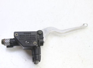 MAITRE CYLINDRE AVANT