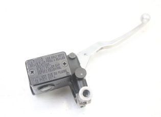 MAITRE CYLINDRE AVANT