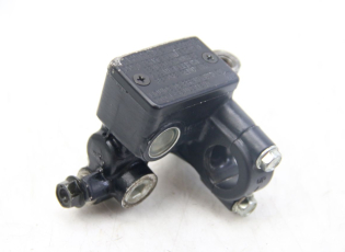 MAITRE CYLINDRE AVANT