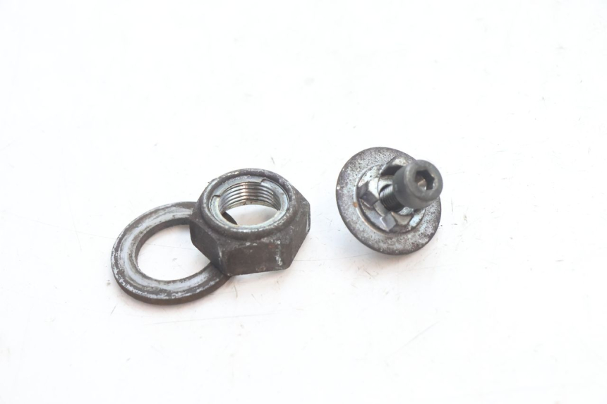 photo de DADO PIGNONE ALBERO USCITA CAMBIO SUZUKI GSR 600 (2005 - 2012) - Dettaglio del componente
