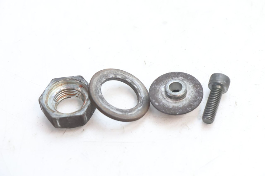 photo de DADO PIGNONE ALBERO USCITA CAMBIO SUZUKI GSR 600 (2005 - 2012) - Altra angolazione