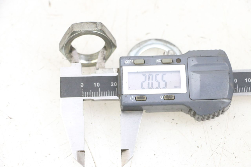 photo de DADO DELLA PIASTRA FORCELLA SUZUKI BURGMAN 650 (2013 - 2020) - Zoom sullo stato d'uso