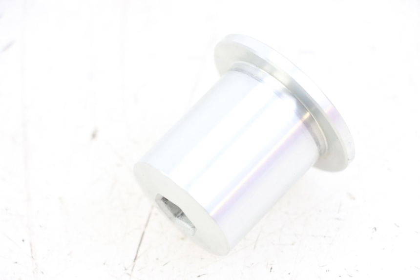 photo de DADO DELLA PIASTRA FORCELLA ROYAL ENFIELD CONTINENTAL GT 650 (2019 - 2024) - Altra angolazione