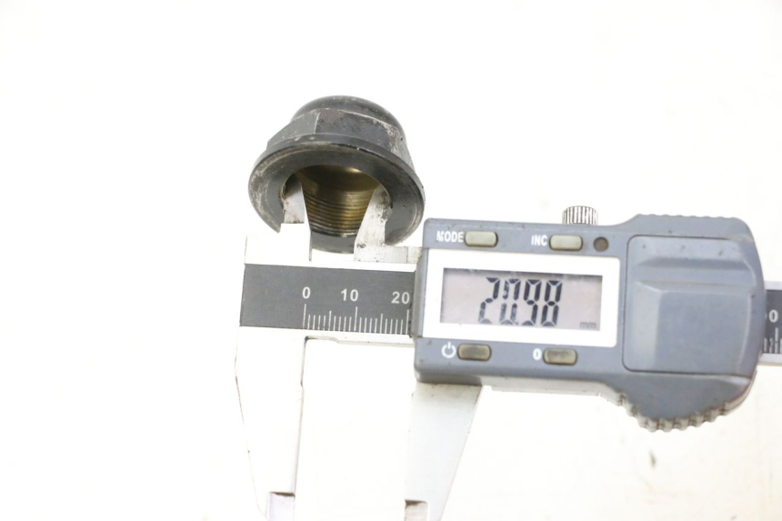 photo de DADO DELLA PIASTRA FORCELLA YAMAHA FJ 36Y 1100 (1984 - 1985) - Zoom sullo stato d'uso