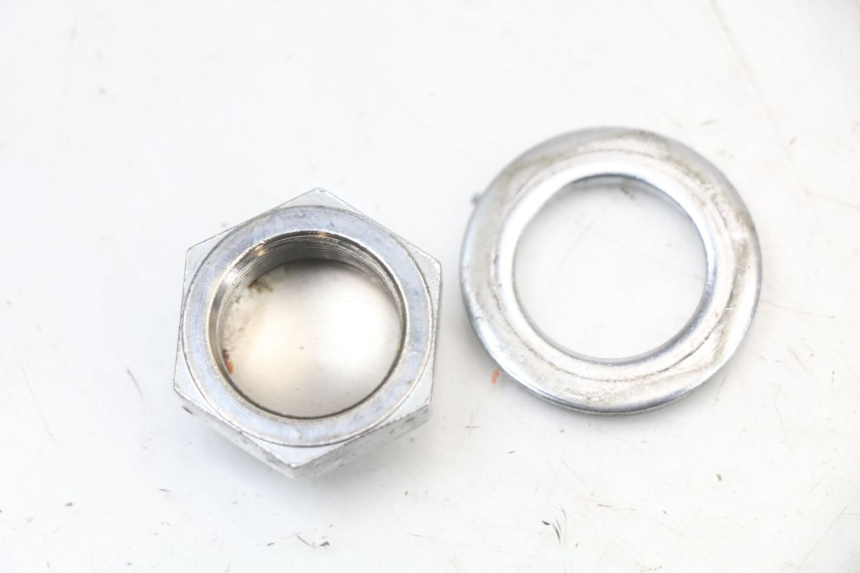 photo de DADO DELLA PIASTRA FORCELLA KAWASAKI ZR7 ZR-7 S 750 (1999 - 2004) - Primo piano tecnico