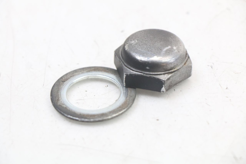 photo de DADO DELLA PIASTRA FORCELLA SUZUKI GSR 750 (2011 - 2017) - Vista principale