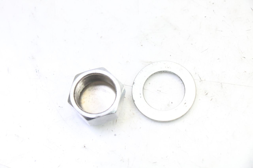 photo de DADO DELLA PIASTRA FORCELLA YAMAHA XJ6 ABS 600 (2008 - 2016) - Primo piano tecnico