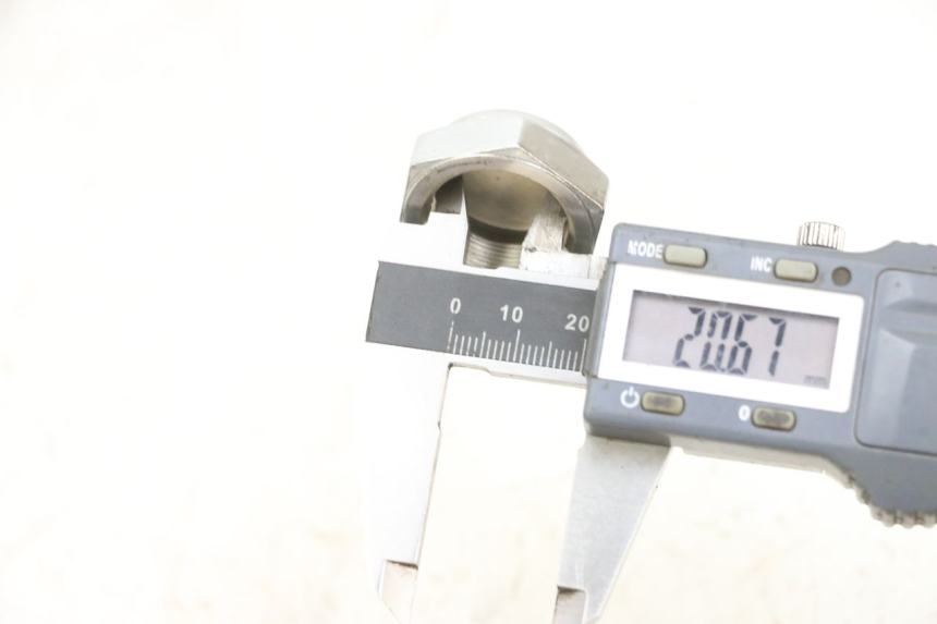 photo de DADO DELLA PIASTRA FORCELLA KAWASAKI ZR 7 750 (1999 - 2004) - Dettaglio del componente