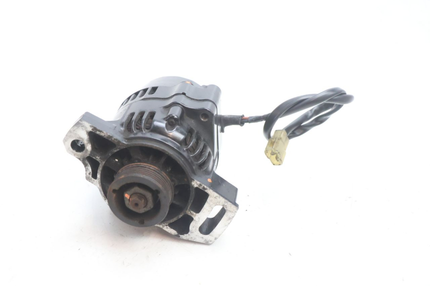 photo de ALTERNATORE KAWASAKI GPX F ZX750F 750 (1986 - 1990) - Vista principale