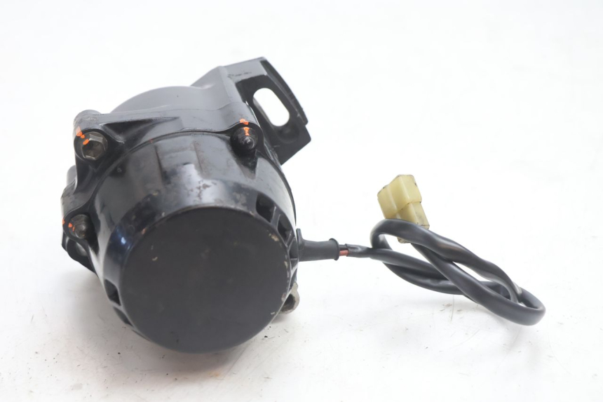 photo de ALTERNATORE KAWASAKI GPX F ZX750F 750 (1986 - 1990) - Dettagli dei punti di fissaggio