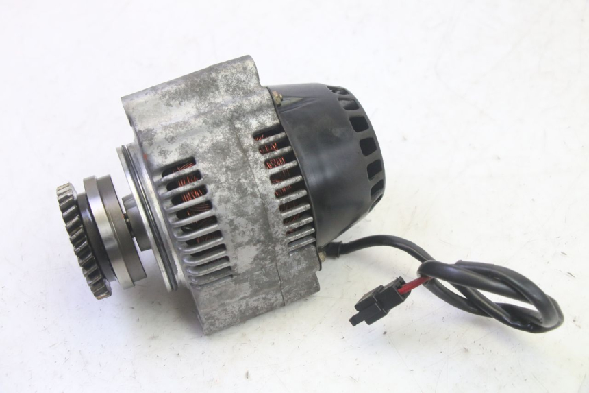photo de ALTERNATORE SUZUKI GSF N BANDIT 600 (1996 - 1999) - Zoom sullo stato d'uso