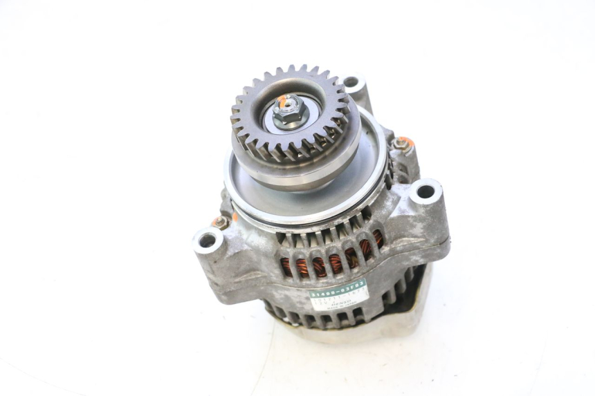photo de ALTERNATORE SUZUKI GSF N BANDIT 1200 (2001 - 2005) - Zoom sullo stato d'uso
