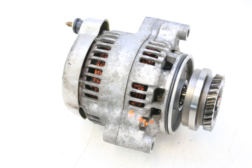 photo de ALTERNATORE SUZUKI GSF N BANDIT 1200 (2001 - 2005) - Stato della superficie e materiale
