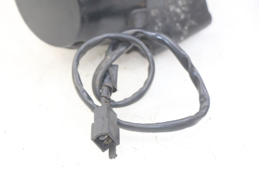 photo de ALTERNATORE SUZUKI GSX-F GSX  F 1100 (1988 - 1994) - Primo piano tecnico