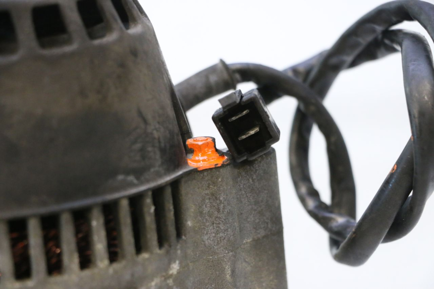 photo de ALTERNATORE SUZUKI GSX F GSXF 750 (1988 - 1998) - Altra angolazione