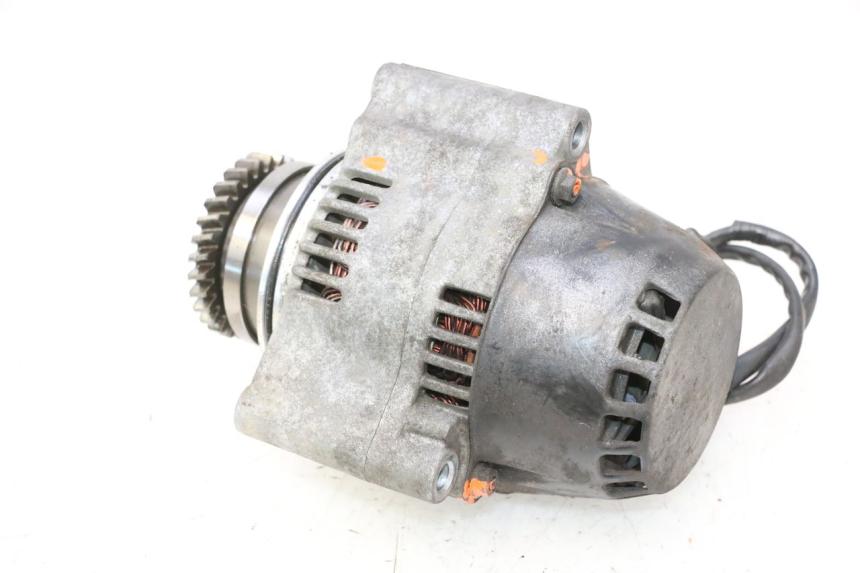 photo de ALTERNATORE SUZUKI GSX F GSXF 750 (1988 - 1998) - Dettagli dei punti di fissaggio