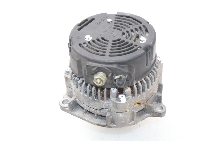 photo de Alternatore BMW R GS 1150 (1999 - 2004) - Zoom sullo stato d'uso