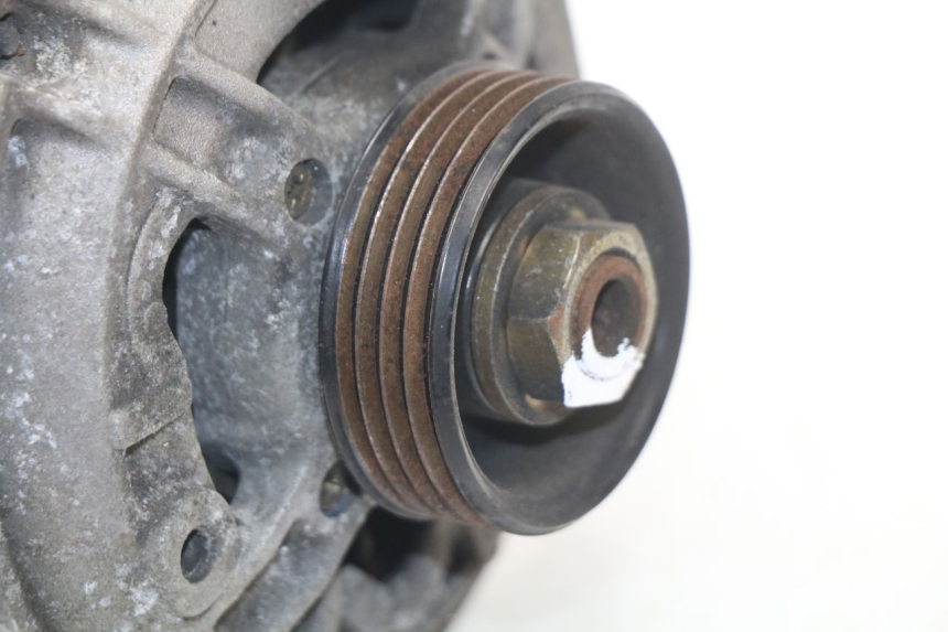 photo de Alternatore BMW R GS 1150 (1999 - 2004) - Stato della superficie e materiale