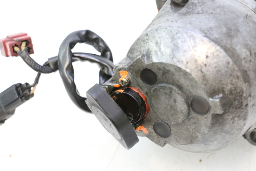 photo de ALTERNATORE HONDA ST PAN EUROPEAN 1100 (1990 - 2002) - Altra angolazione