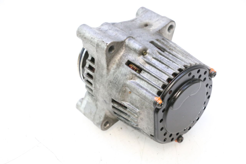 photo de ALTERNATORE YAMAHA YZF R GENESIS 750 (1993 - 1998) - Zoom sullo stato d'uso