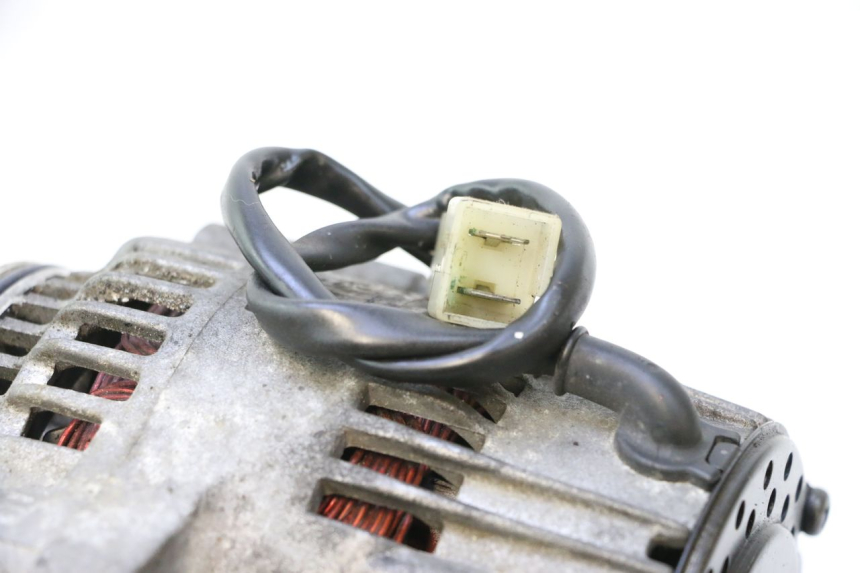 photo de ALTERNATORE YAMAHA YZF R GENESIS 750 (1993 - 1998) - Altra angolazione