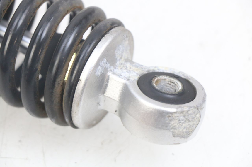 photo de AMMORTIZZATORE POSTERIORE KYMCO AGILITY 16+ 4T 50 (2018 - 2023) - Primo piano tecnico