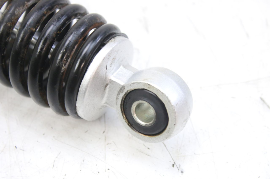 photo de AMMORTIZZATORE POSTERIORE KYMCO AGILITY 4T 50 (2005 - 2018) - Zoom sullo stato d'uso