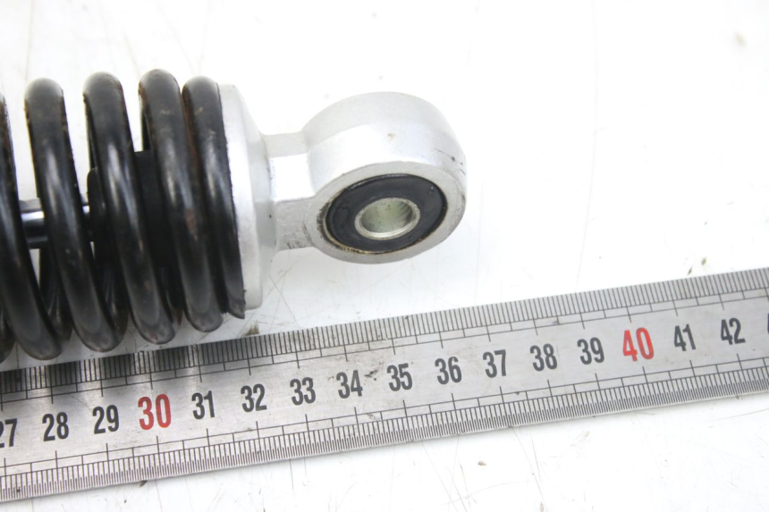 photo de AMMORTIZZATORE POSTERIORE KYMCO AGILITY 4T 50 (2005 - 2018) - Primo piano tecnico