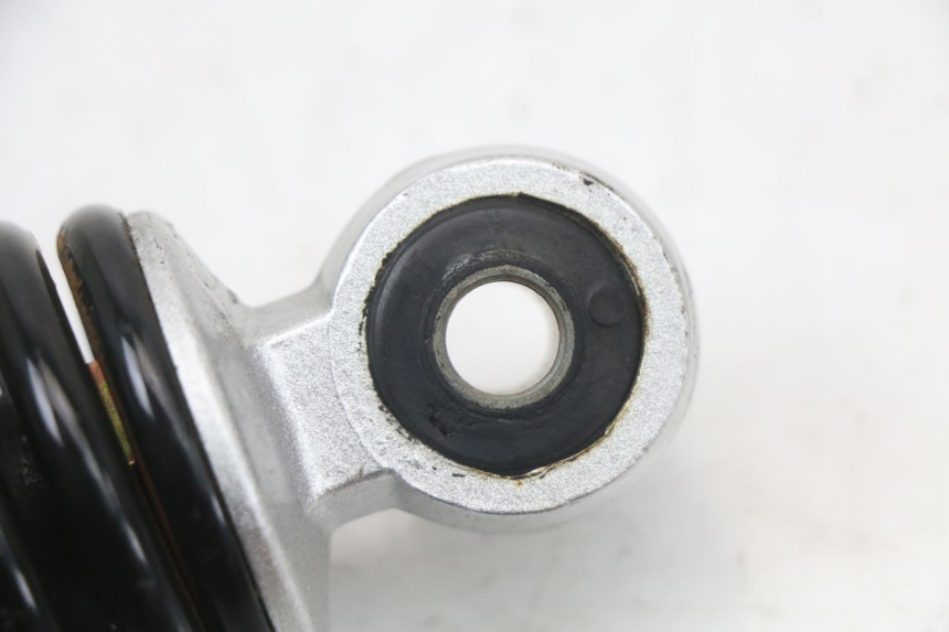 photo de AMMORTIZZATORE POSTERIORE KYMCO AGILITY 4T 50 (2018 - 2022) - Dettagli dei punti di fissaggio