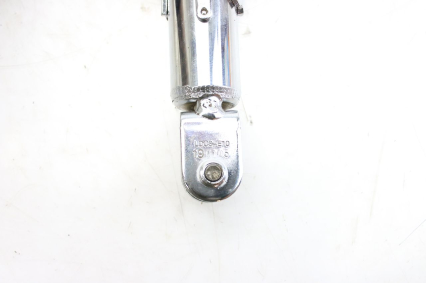 photo de AMMORTIZZATORE POSTERIORE KYMCO AGILITY NAKED RENOUVO 4T 50 (2018 - 2020) - Primo piano tecnico