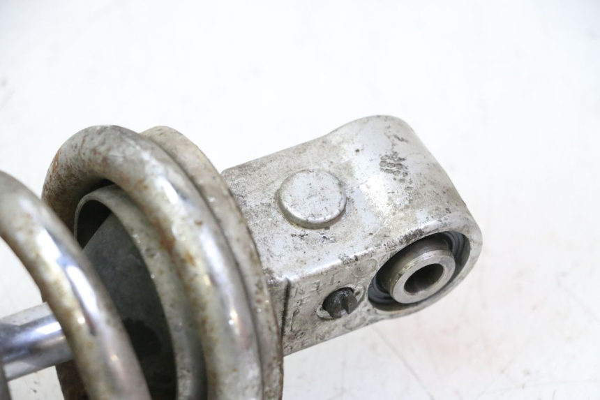 photo de AMMORTIZZATORE POSTERIORE HONDA CBR RR FIREBLADE 900 (1992 - 1994) - Zoom sui componenti