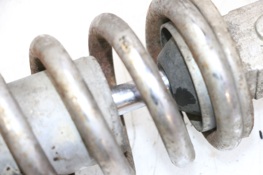 photo de AMMORTIZZATORE POSTERIORE HONDA CBR RR FIREBLADE 900 (1992 - 1994) - Altra angolazione