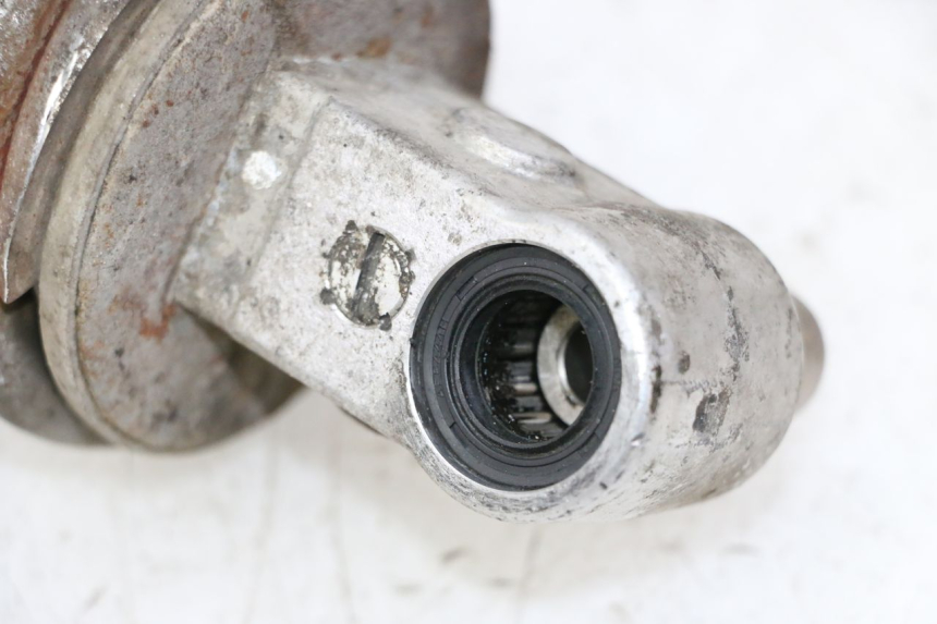 photo de AMMORTIZZATORE POSTERIORE HONDA CBR RR FIREBLADE 900 (1992 - 1994) - Primo piano tecnico