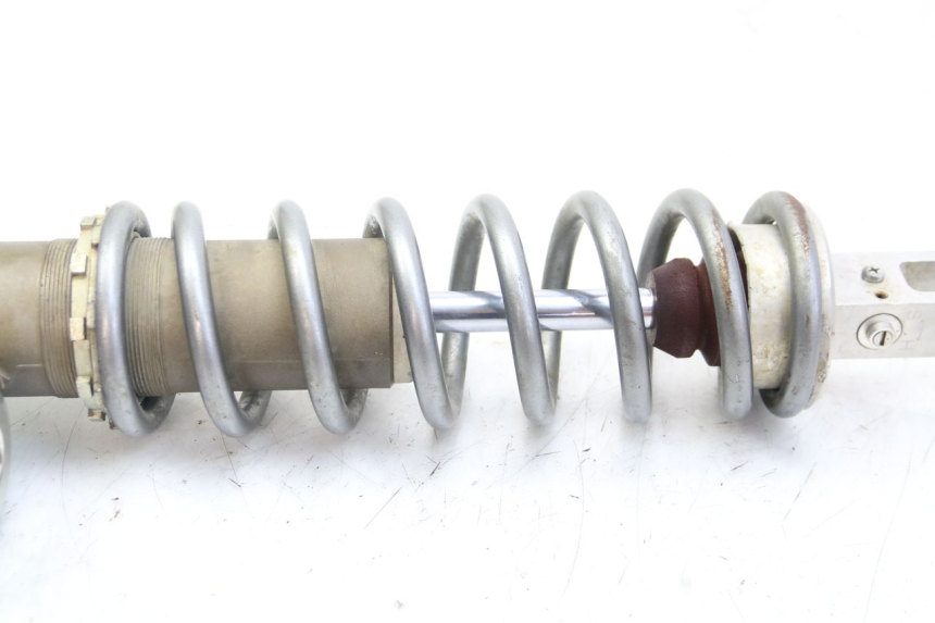 photo de AMMORTIZZATORE POSTERIORE HONDA CRF 250 (2010 - 2013) - Stato della superficie e materiale