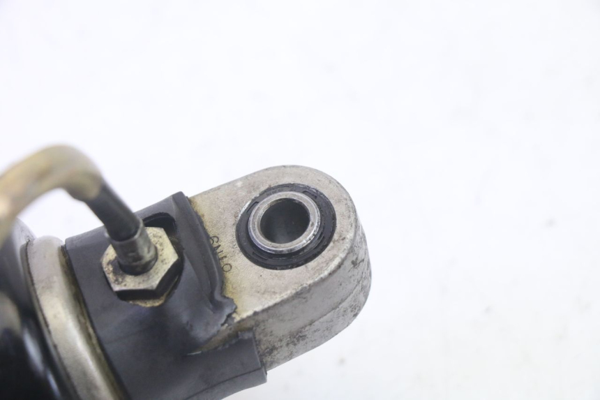 photo de AMMORTIZZATORE POSTERIORE KAWASAKI GPZ RX 1000 (1986 - 1988) - Primo piano tecnico