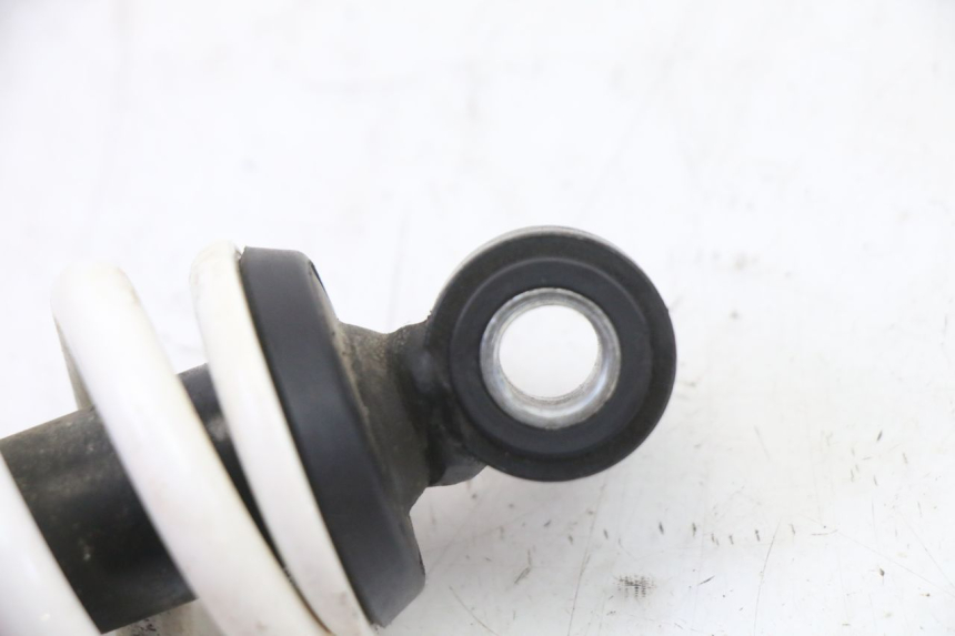 photo de AMMORTIZZATORE POSTERIORE YAMAHA JOG R 50 (2004 - 2014) - Altra angolazione