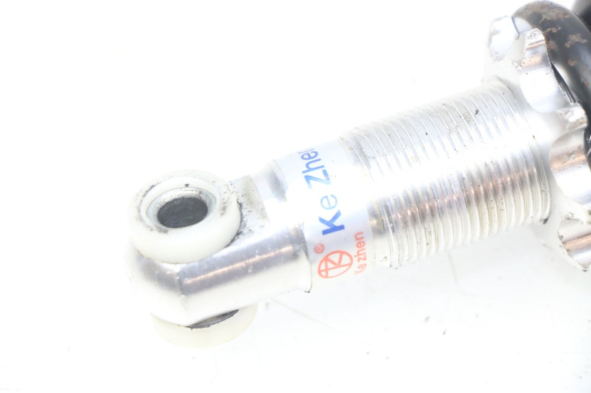 photo de AMMORTIZZATORE POSTERIORE POCKET BIKE KXD 50 - Dettagli dei punti di fissaggio