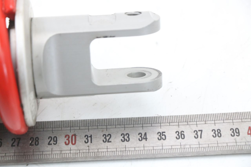 photo de AMMORTIZZATORE POSTERIORE MOTO GUZZI NORGE 8V GT 1200 (2011 - 2016) - Primo piano ad alta risoluzione